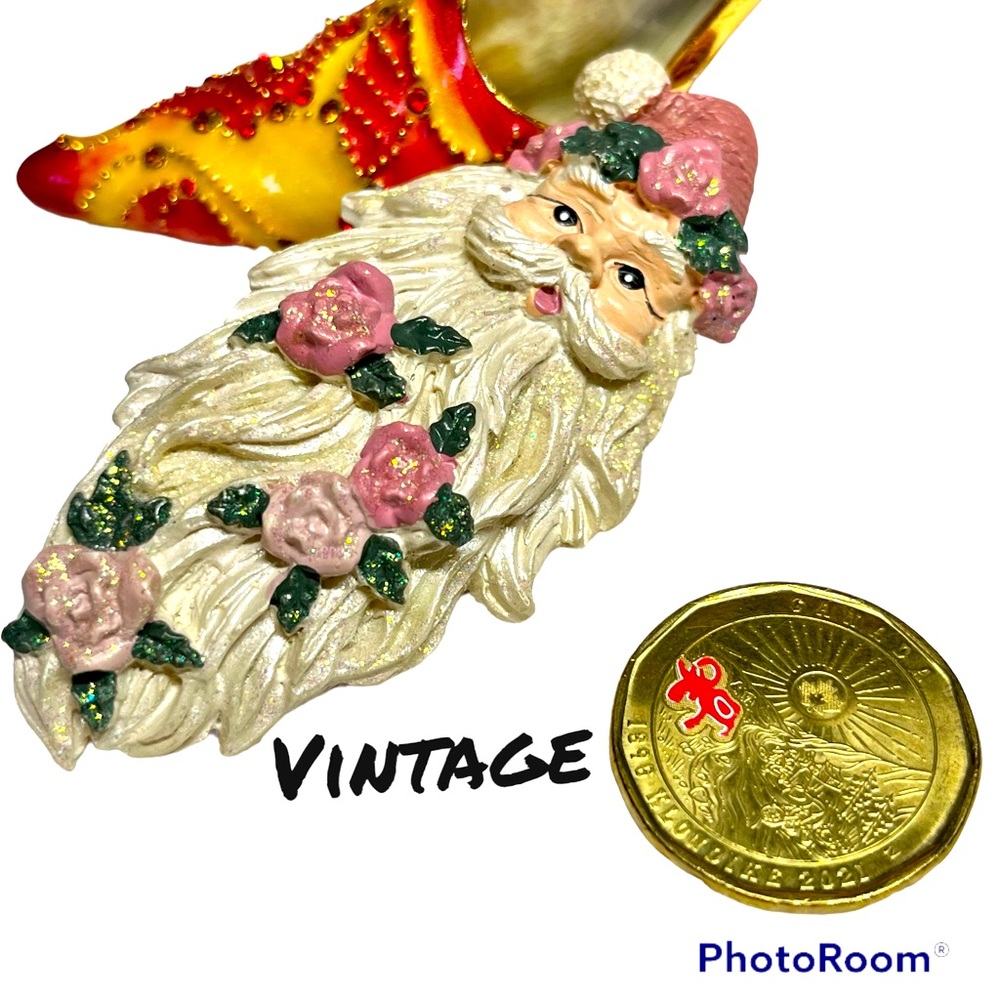 Vintage Santa pin